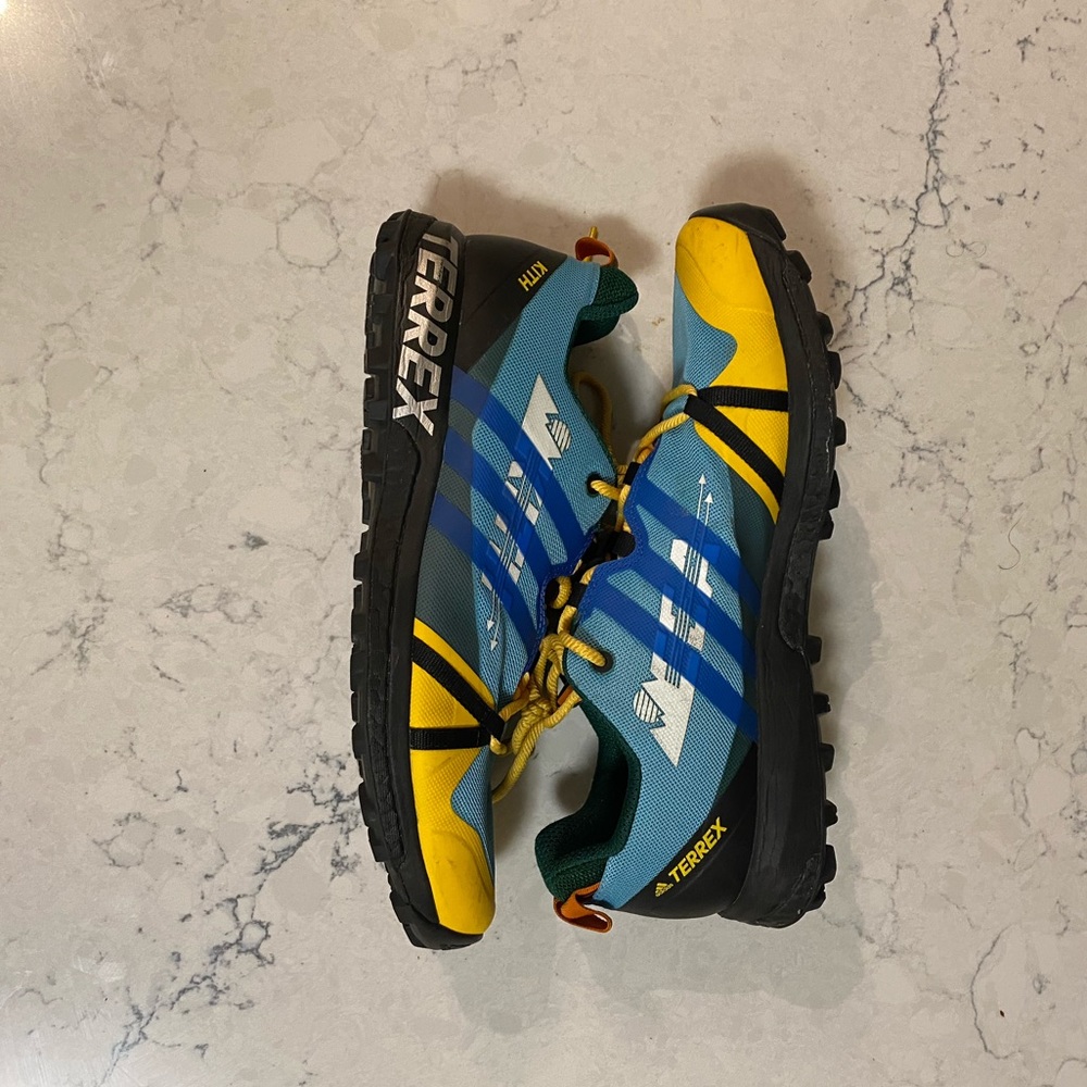 Mens Adidas Size 11